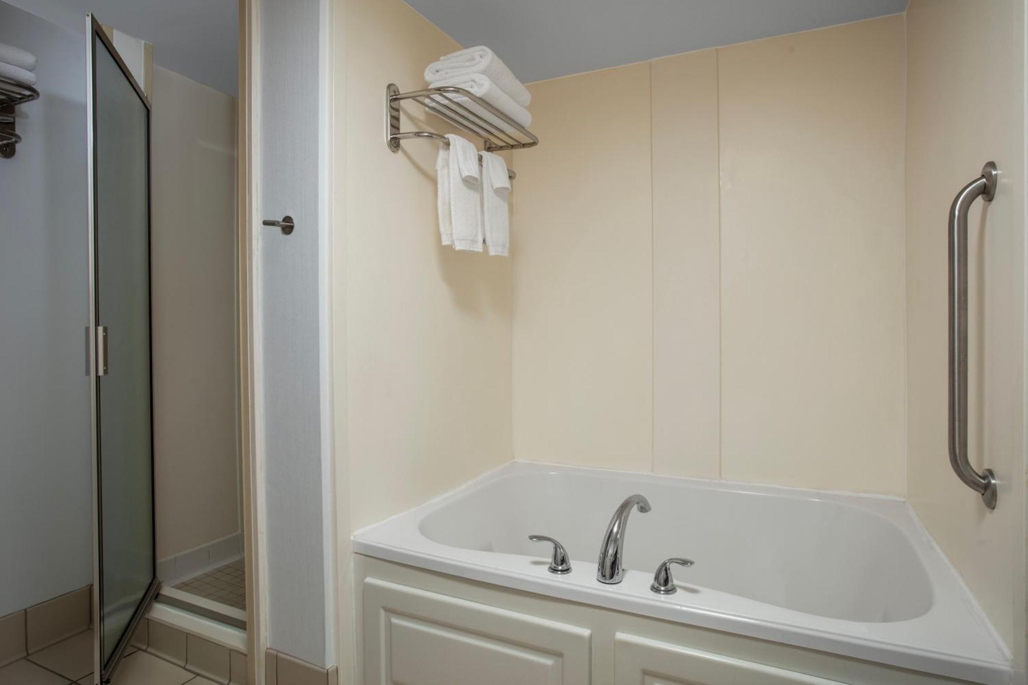 Hilton Garden Inn Fredericksburg Zewnętrze zdjęcie